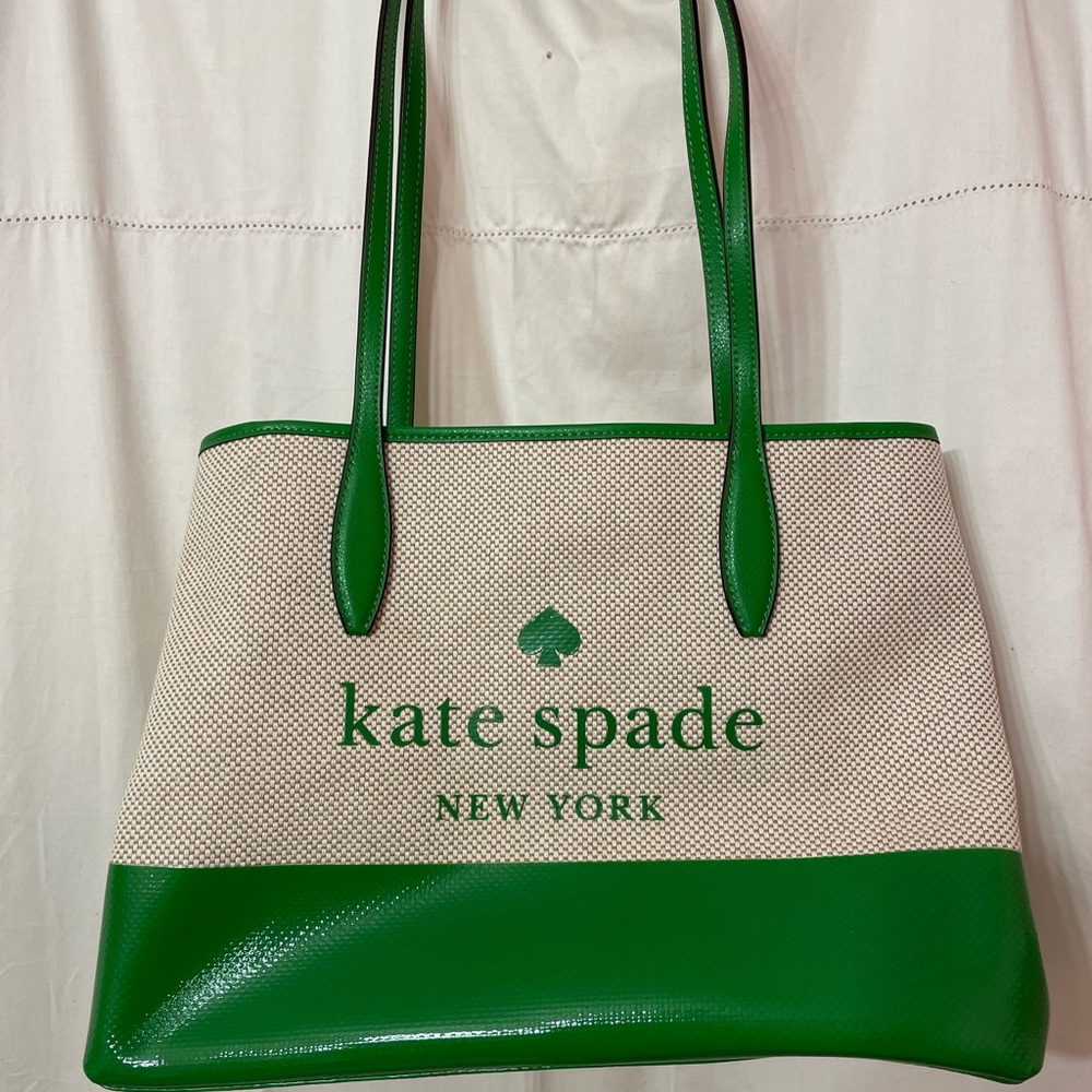 Kate Spade Small Side SnapStreet Tote